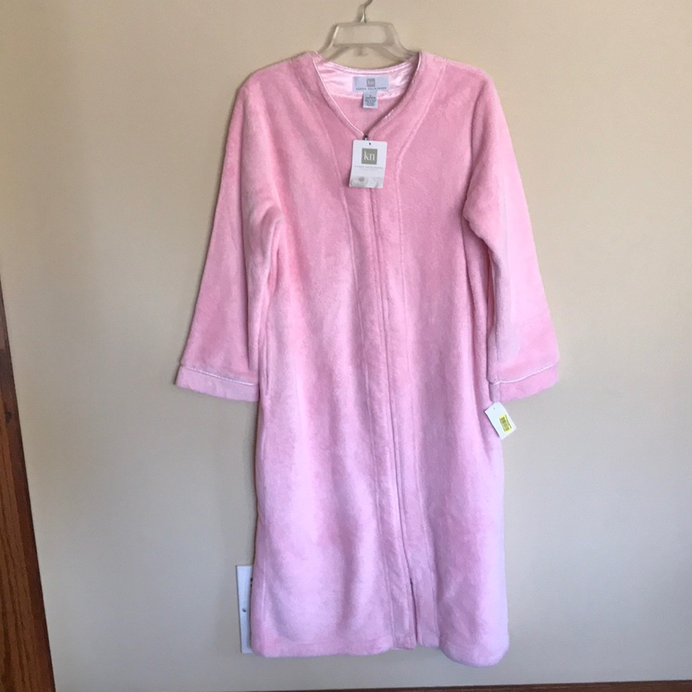 NWT super soft Karen Neuburger Nightgown size S
